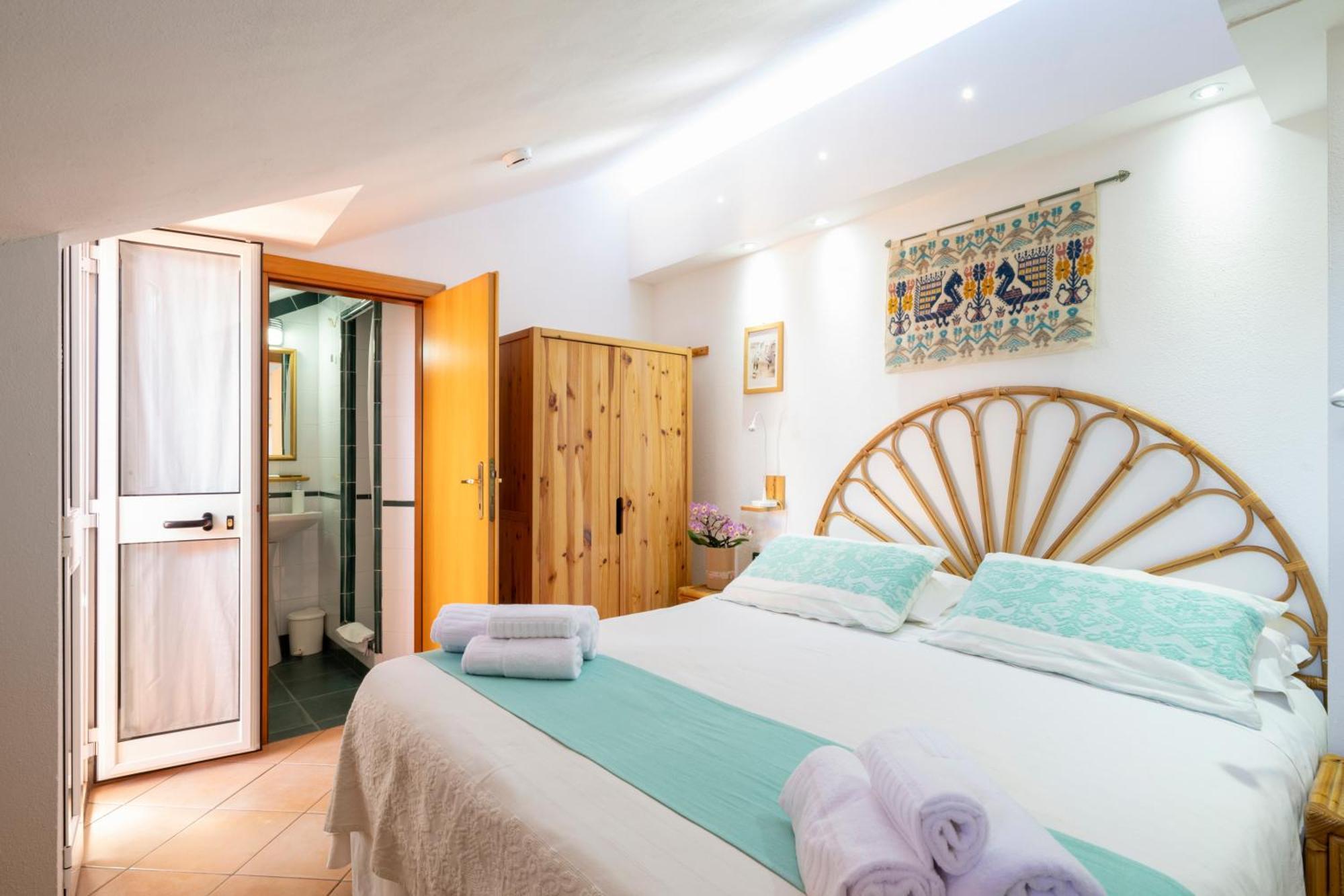 Domus De Janas Sul Mare 3*