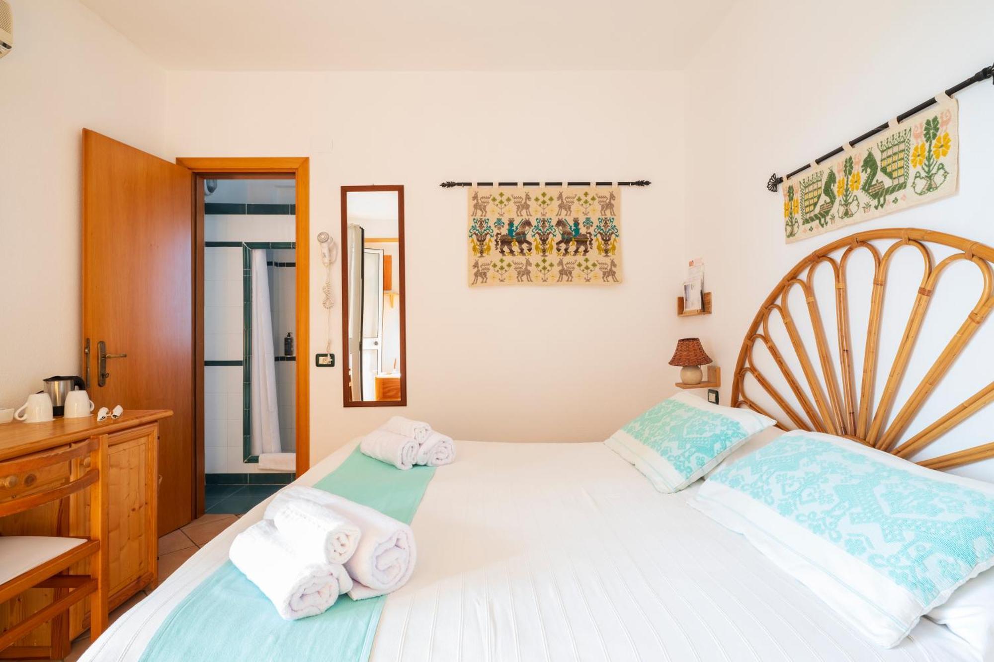 Hotel Domus De Janas Sul Mare