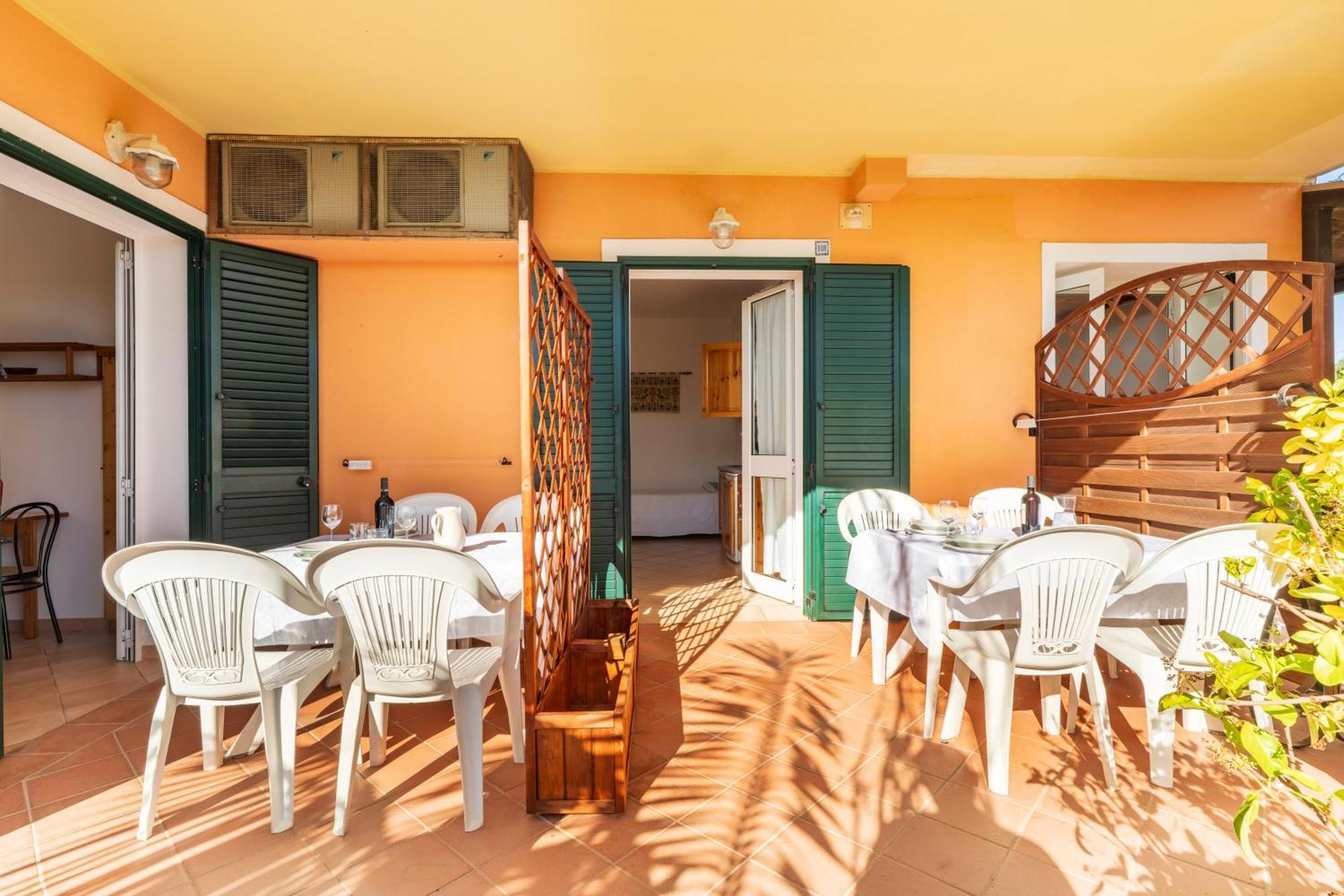 Domus De Janas Sul Mare Hotel Bari Sardo