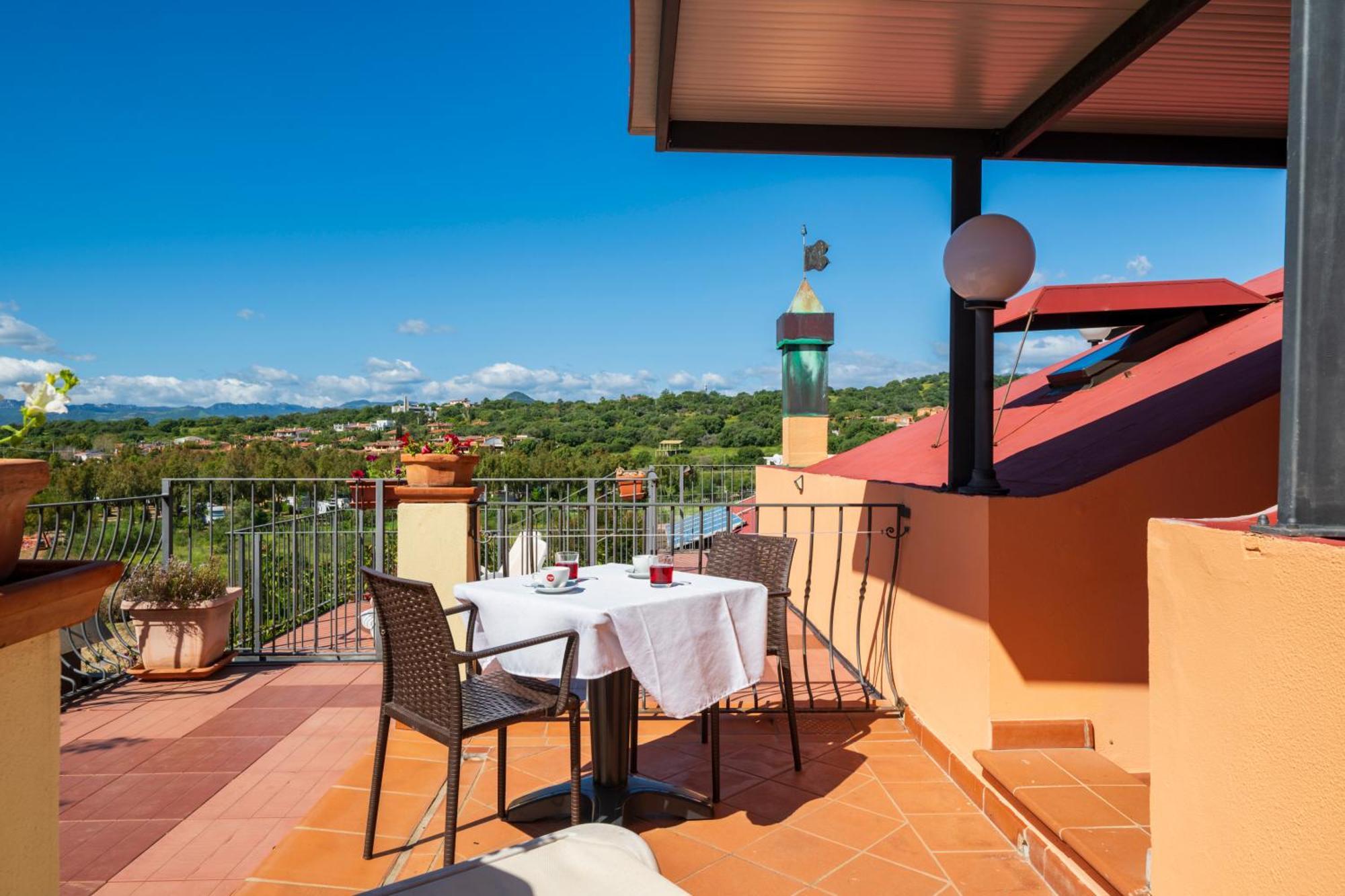 Hotel Domus De Janas Sul Mare