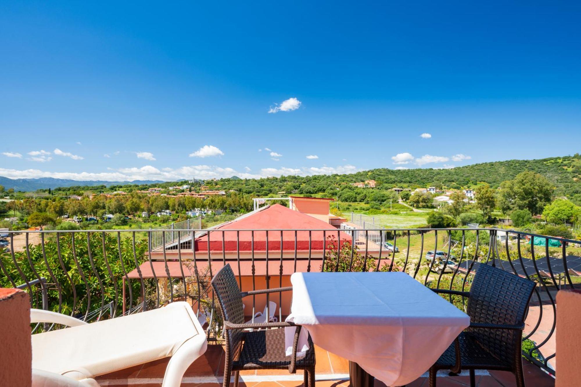 Domus De Janas Sul Mare Hotel 3*