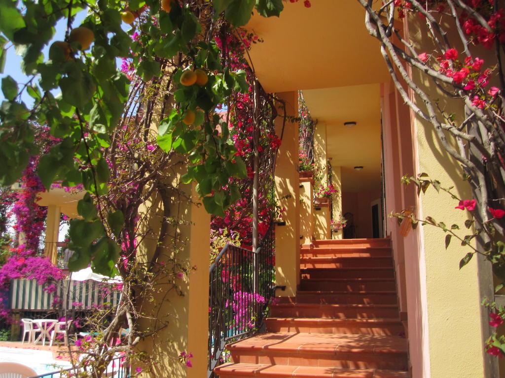 Hotel Domus De Janas Sul Mare